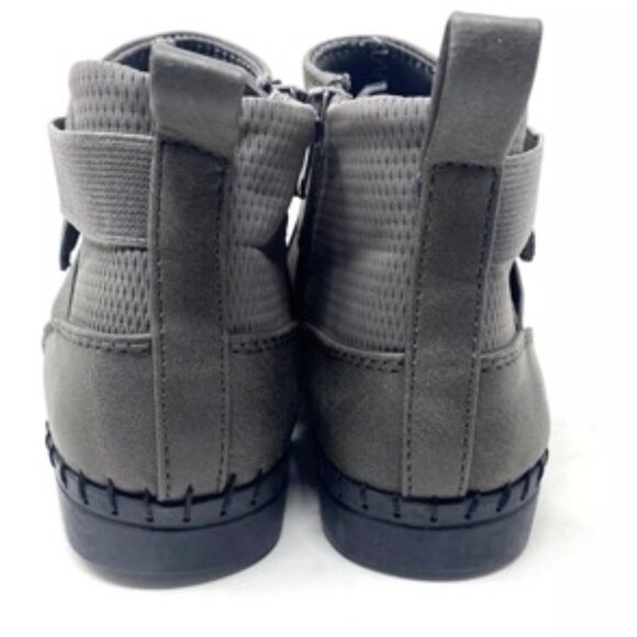 Easy Street Women's Julienne Ankle Bootie Gray/Black Size 6W Wide - Picture 7 of 7